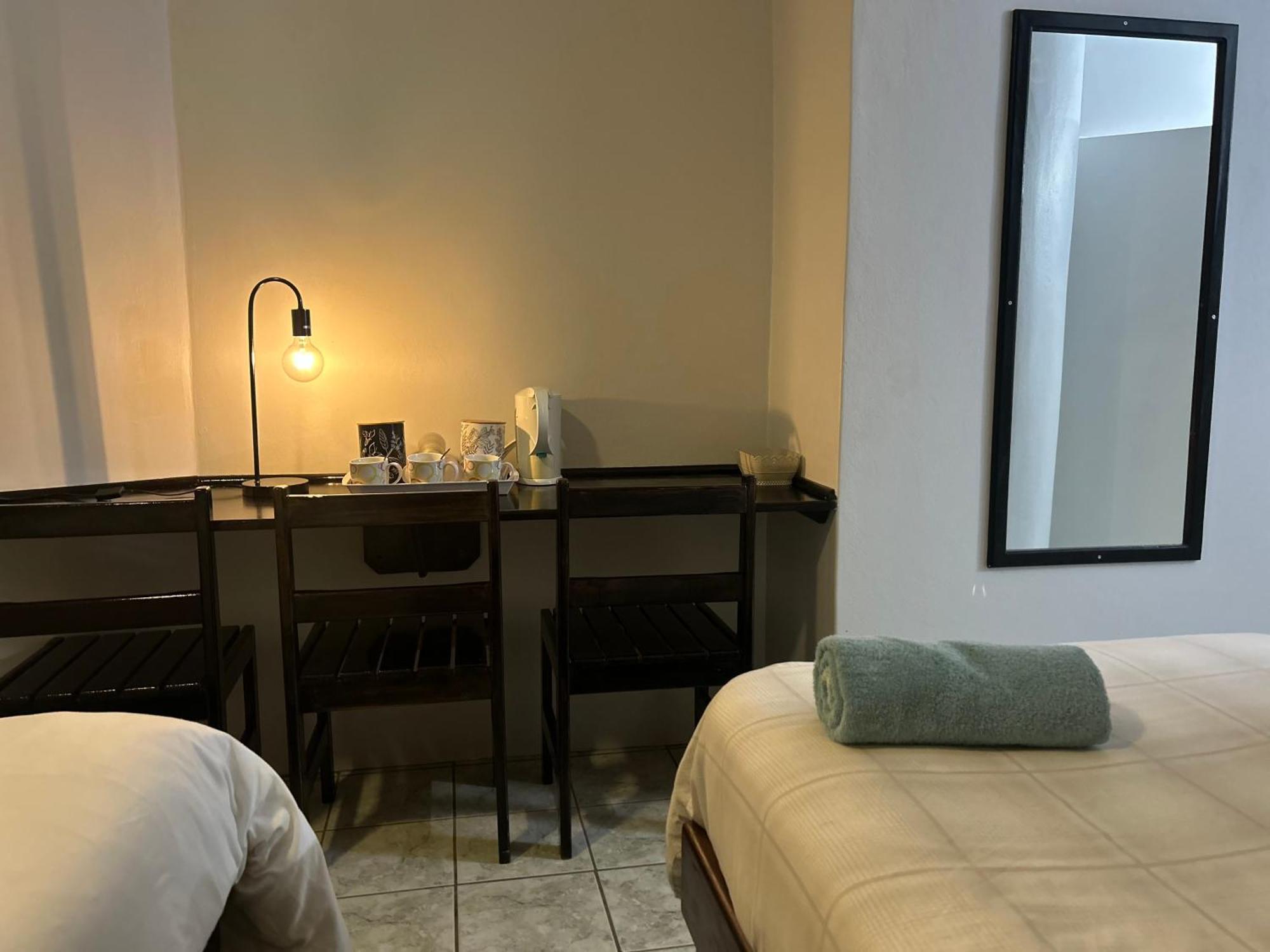 Skyfly Bed & Breakfast Манзіні Екстер'єр фото